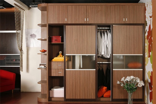 加盟商選擇衣柜品牌時應注重什么? 加盟商選擇衣柜品牌時應注重什么?