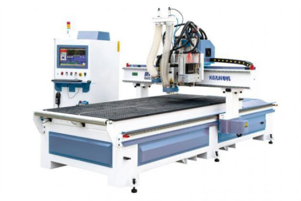 W4機械館 定制家居生產線+智能制造產品霸氣登場 W4機械館 定制家居生產線+智能制造產品霸氣登場