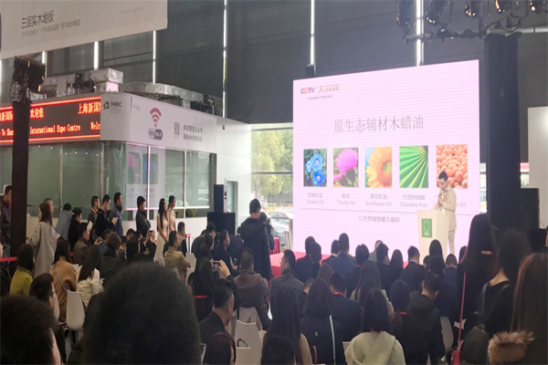 破解地板供需迷局:不賣產(chǎn)品,賣樂趣 破解地板供需迷局:不賣產(chǎn)品,賣樂趣