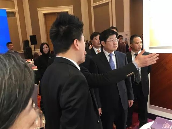久盛地板作為地板標準起草單位受到副省長朱從玖高度評價 久盛地板作為地板標準起草單位受到副省長朱從玖高度評價