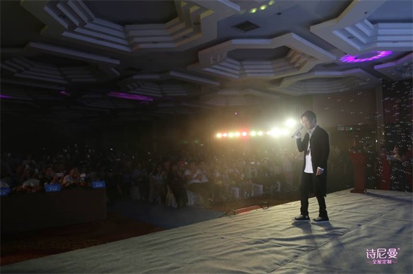 莫文蔚&張洪量攜手詩尼曼送出百萬豪禮 莫文蔚&張洪量攜手詩尼曼送出百萬豪禮