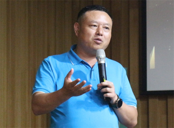 冠特董事長(zhǎng)王軍太先生