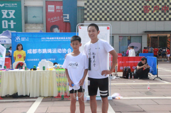 驚呆了!失傳55年“殺刀”繩技,驚現四川 驚呆了!失傳55年“殺刀”繩技,驚現四川