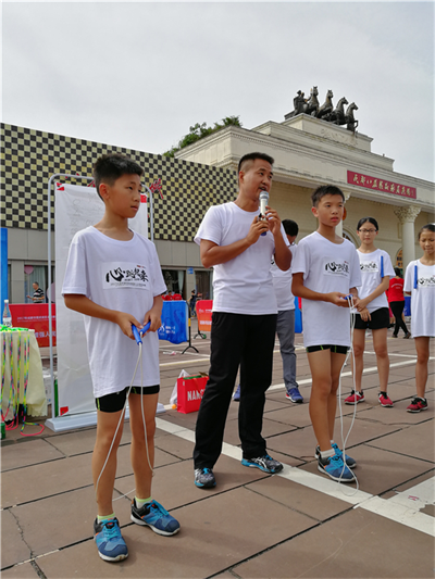 成都市跳繩協(xié)會(huì)：迎戰(zhàn)“殺刀”高手，苦練繩功