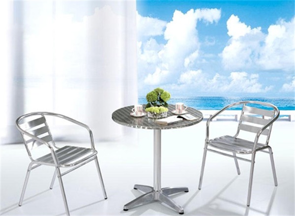 家居產(chǎn)業(yè)環(huán)保轉(zhuǎn)型 鋁制家居大有可為 家居產(chǎn)業(yè)環(huán)保轉(zhuǎn)型 鋁制家居大有可為