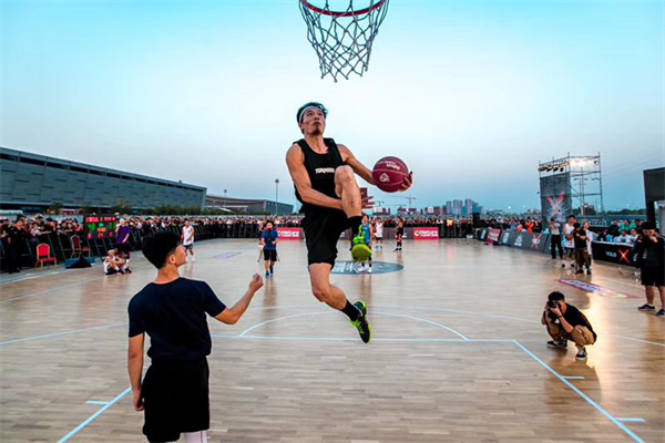 大自然助陣江小白YOLO文化節 引領青年生活態度 大自然助陣江小白YOLO文化節 引領青年生活態度