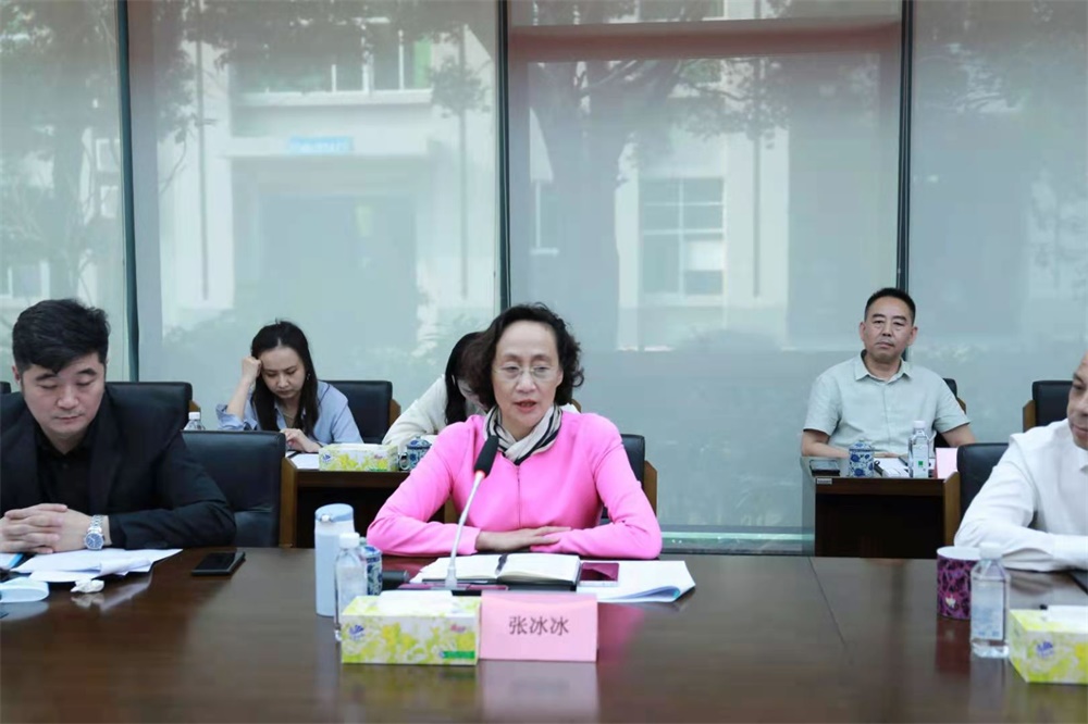 中國家具協會關于組建智能制造裝備專業委員會座談會在東莞召開 中國家具協會關于組建智能制造裝備專業委員會座談會在東莞召開